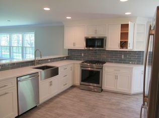 23 Riverside Dr #CL, Clinton, NJ 08809