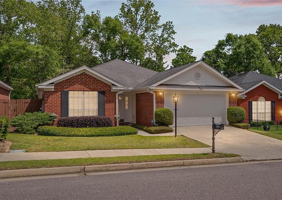 1st image of 7086 Crown Pointe Dr