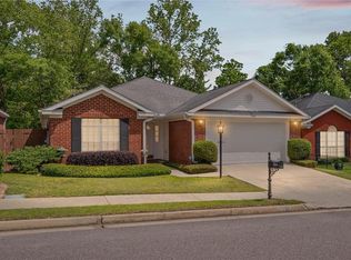 7086 Crown Pointe Dr, Mobile, AL 36695