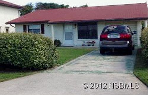 1st image of 835 E 17th Ave