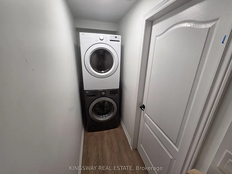 839 Miltonbrook Cres #BASEMENT — Photo 17