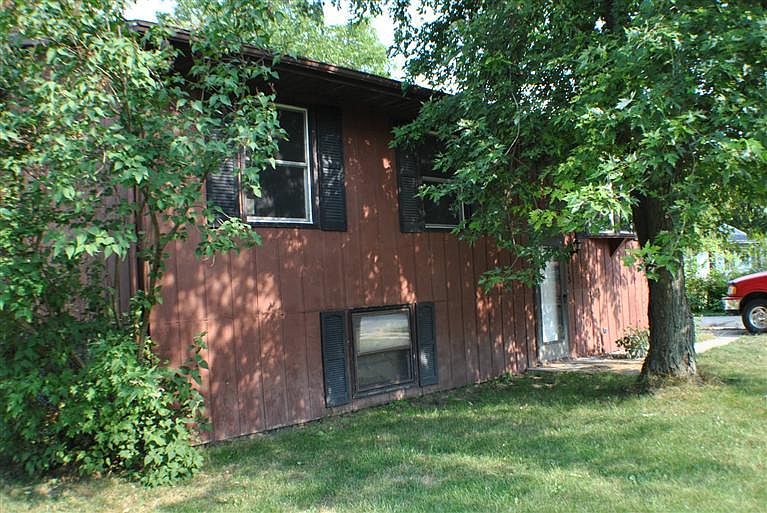 1st image of 8015 Chase Pl
