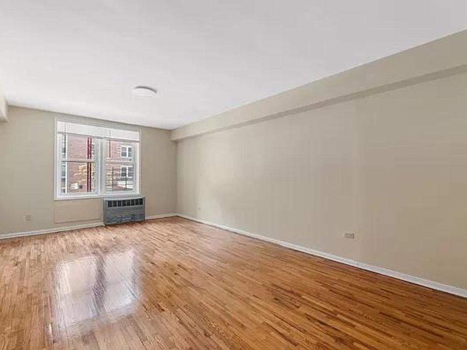 2nd image of 140-50 Ash Ave #11