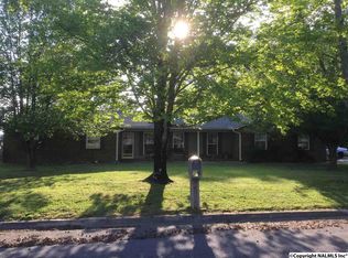 310 Briarwood Ave, Albertville, AL 35950