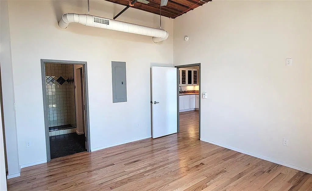 1 bed, 719 sqft, $1,350 — Photo 4