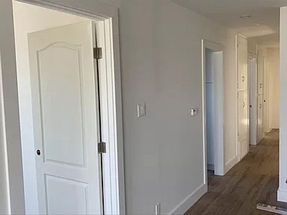3rd image of 61 Alta Vista Way