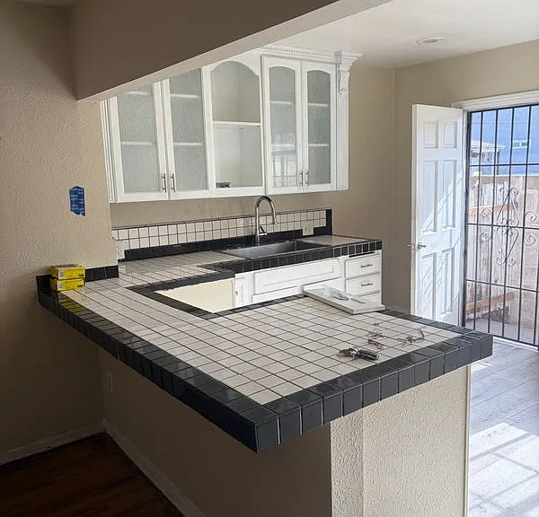 11433 Emelita St #2 — Photo 8