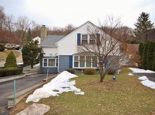 118 Putnam Rd, Garrison, NY 10524