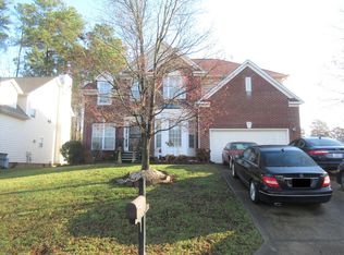 8921 Walden Ridge Dr, Charlotte, NC 28216
