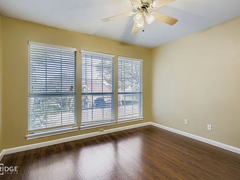 3323 Augusta Blvd — Photo 21