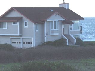 6 Steelhead Ct, Whitethorn, CA 95589