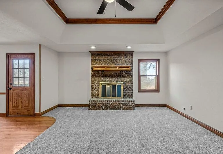 2145 S Todd Ave — Photo 5