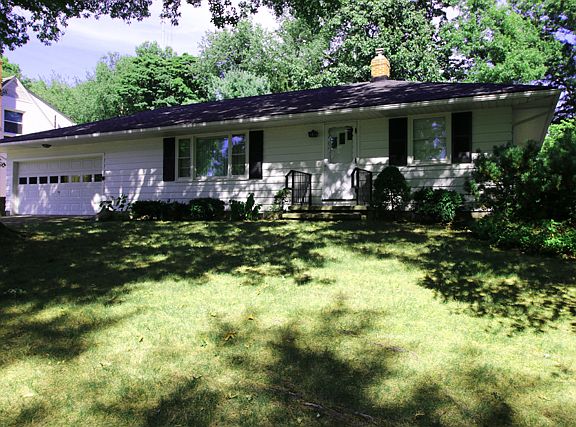 2nd image of 2549 16th St