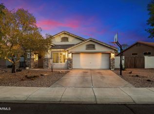 913 N John Way, Chandler, AZ 85225