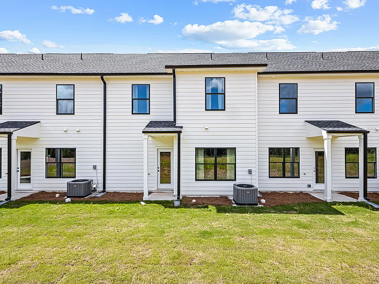 229 Starr Cir — Photo 30