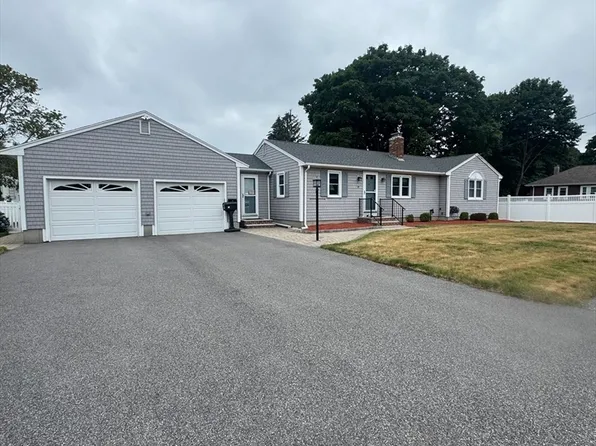 37 James St, Taunton, MA 02780