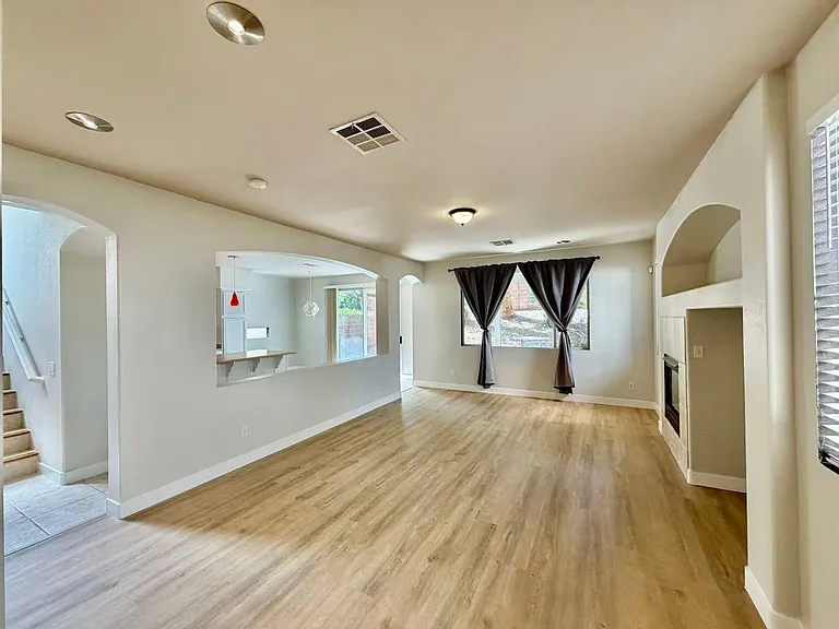 11008 Rusty Ray Dr — Photo 2