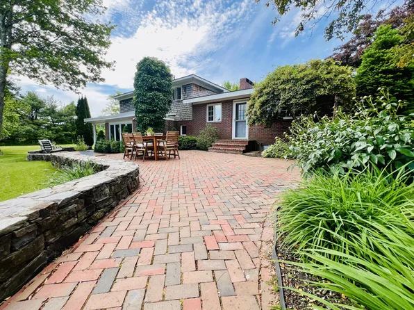 71 Broadturn Road, Scarborough, ME 04074