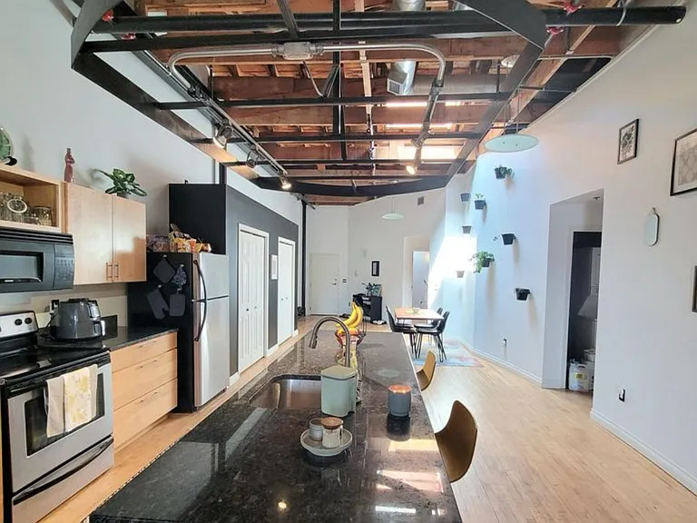222 S Washington Sq #3 — Photo 9