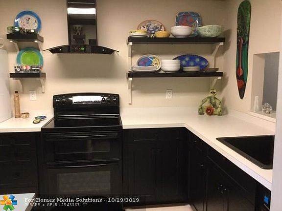 4th image of 777 S Federal Hwy APT F108