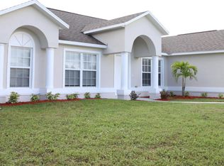 582 SW Fields Ave, Port Saint Lucie, FL 34953