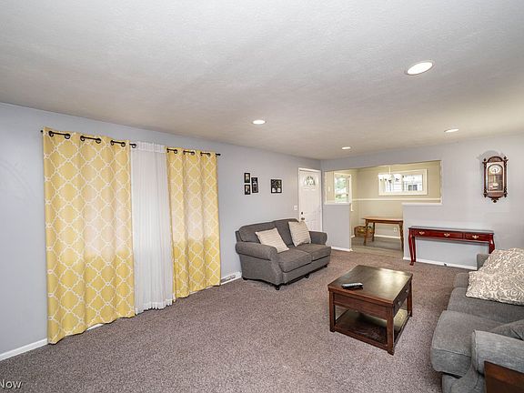 4th image of 1289 Waverly Rd