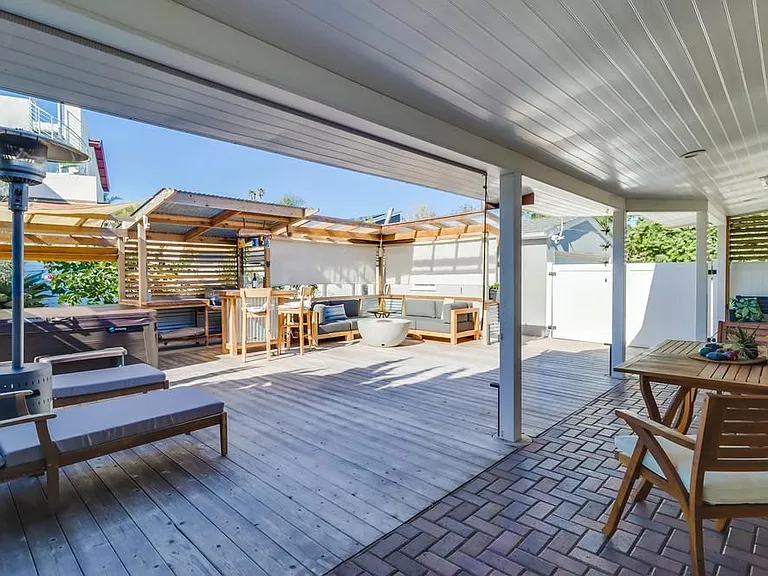984 Catalina Blvd — Photo 25