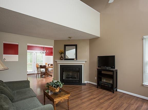 3rd image of 2110 Scarlet Oak Ct