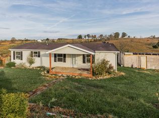 2930 Leaning Oak Rd, Corinth, KY 41010