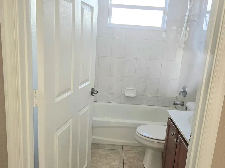 2472 SW Valnera St — Photo 25