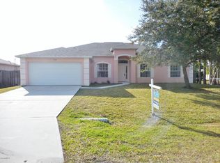 828 Hanau Ave NW, Palm Bay, FL 32907