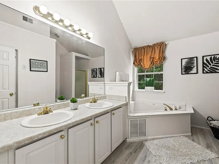 4155 Soaring Dr — Photo 12