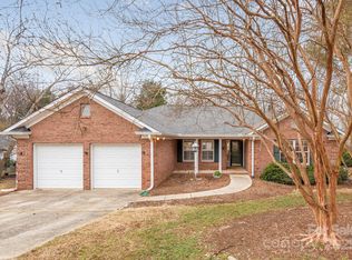 3903 Bon Rea Dr, Charlotte, NC 28226
