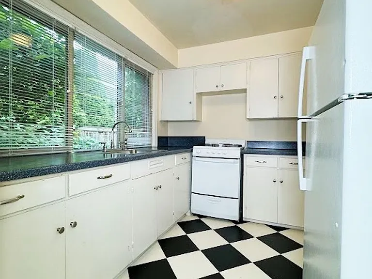 105 NE 61st Ave #1-21 — Photo 19