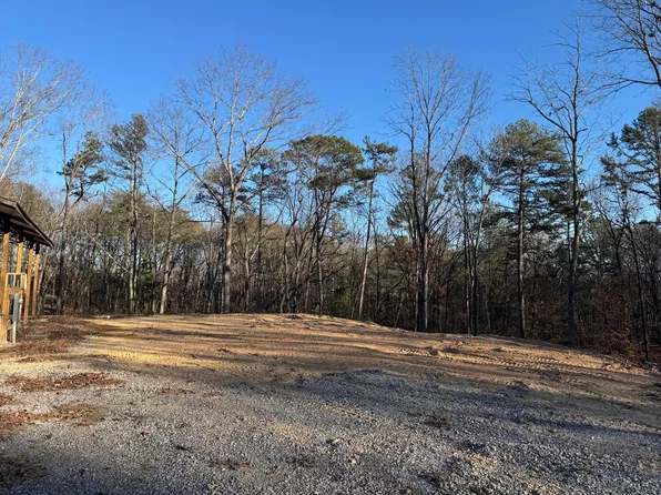 210 Whaley Hills Dr, Ringgold, GA 30736