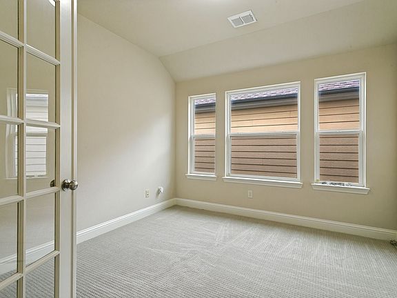 3rd image of 766 E Main St
