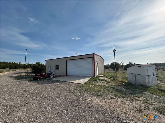 4th image of 850 Blakely Rd