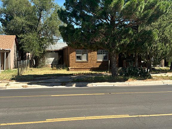 3rd image of 218 E Sanger St