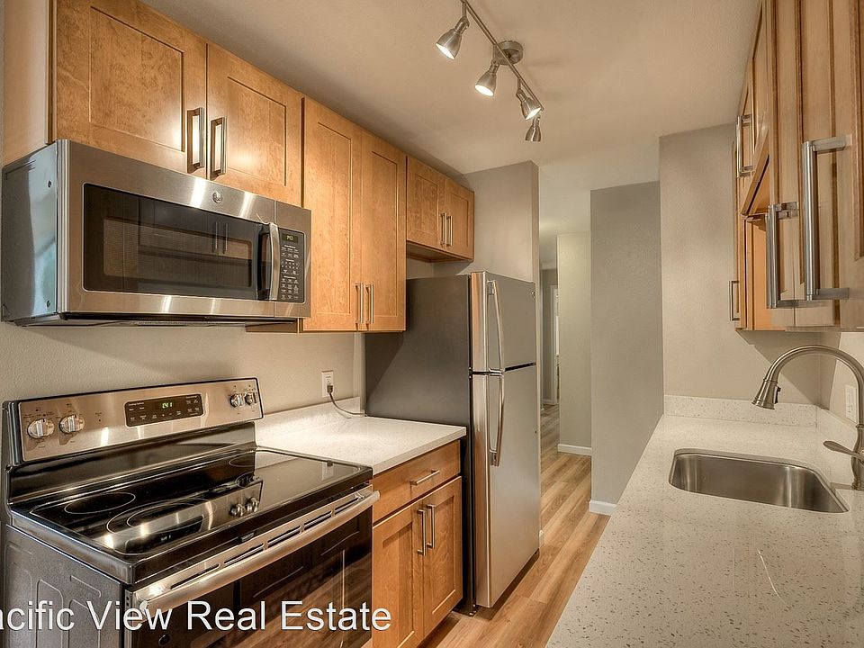 1st image of 615 12th Ave E APT 202