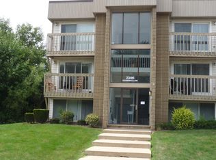 2396 Good Speed Ln APT F, Schaumburg, IL 60194