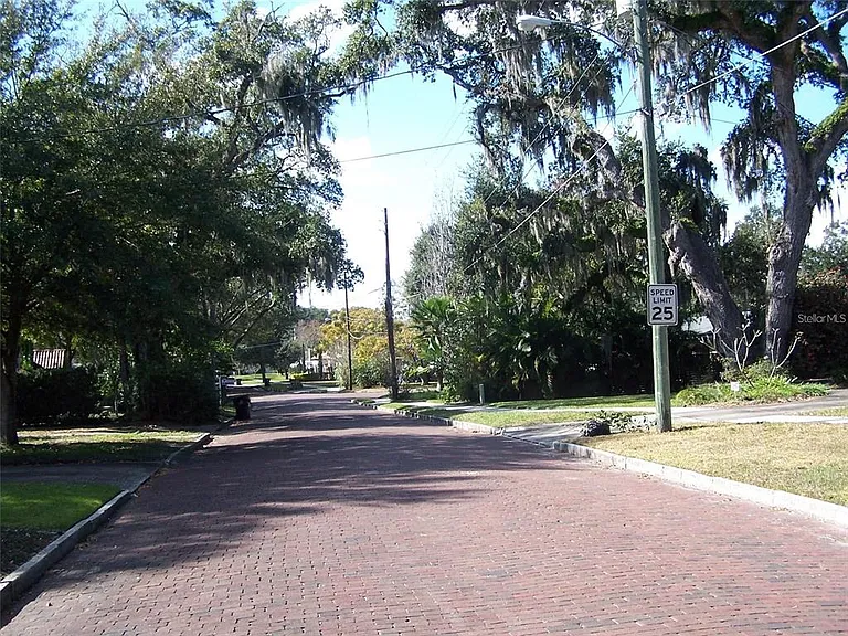 1022 Delaney Park Dr #1020 — Photo 16