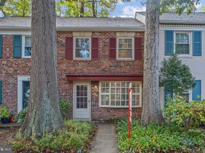 881 Azalea Dr #24, Rockville, MD, 20850
