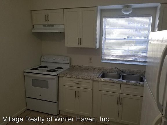 4th image of 660 Avenue A SW APT A