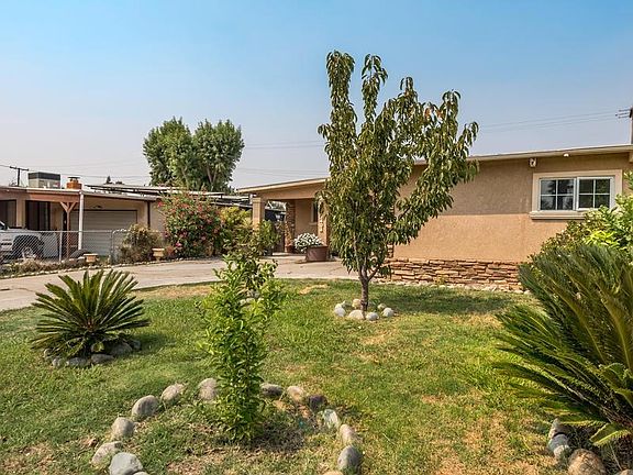 3rd image of 3404 Palomar Ave