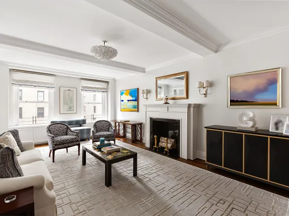 21 East 87th Street 6D image 3 of 17