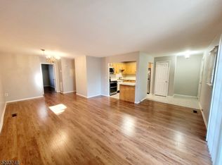 389 Potomac Dr, Basking Ridge, NJ 07920