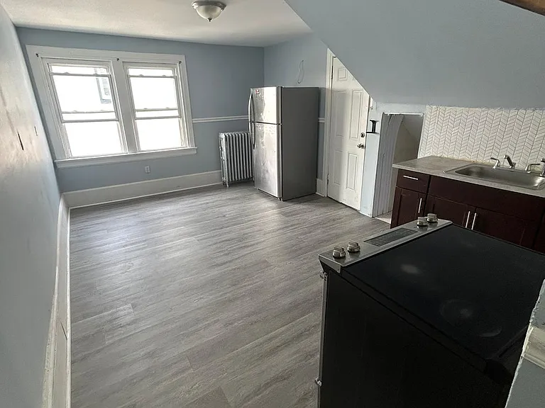 271 Seymour Ave #1 — Photo 1