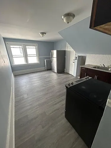 271 Seymour Ave Photo 1