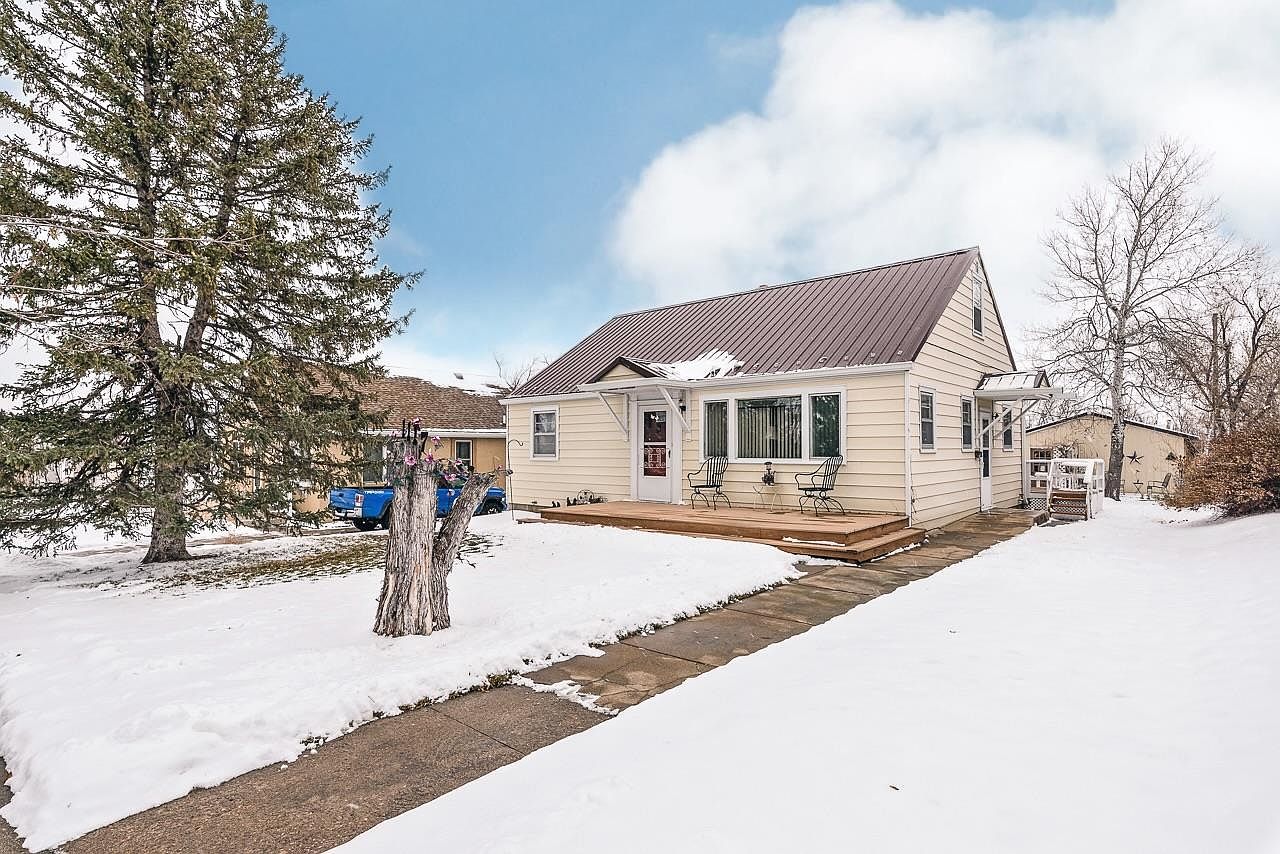 1117 12th Ave, Belle Fourche, SD 57717 Zillow