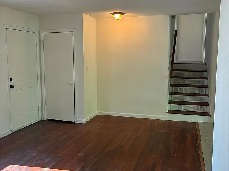 2334 Senior Dr — Photo 3